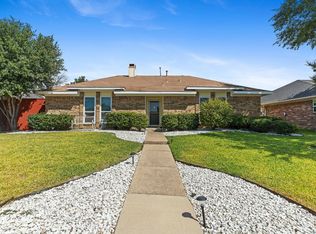 2009 Gardanne Ln, Carrollton, TX 75007