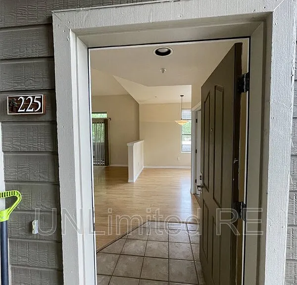 1401 N 4th St #225 — Photo 3
