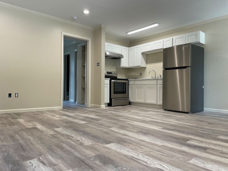 1st image of 600 E University Ave APT 7