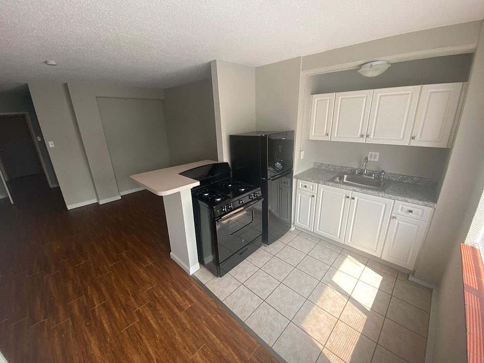 1st image of 5321-203 Savoy Ct