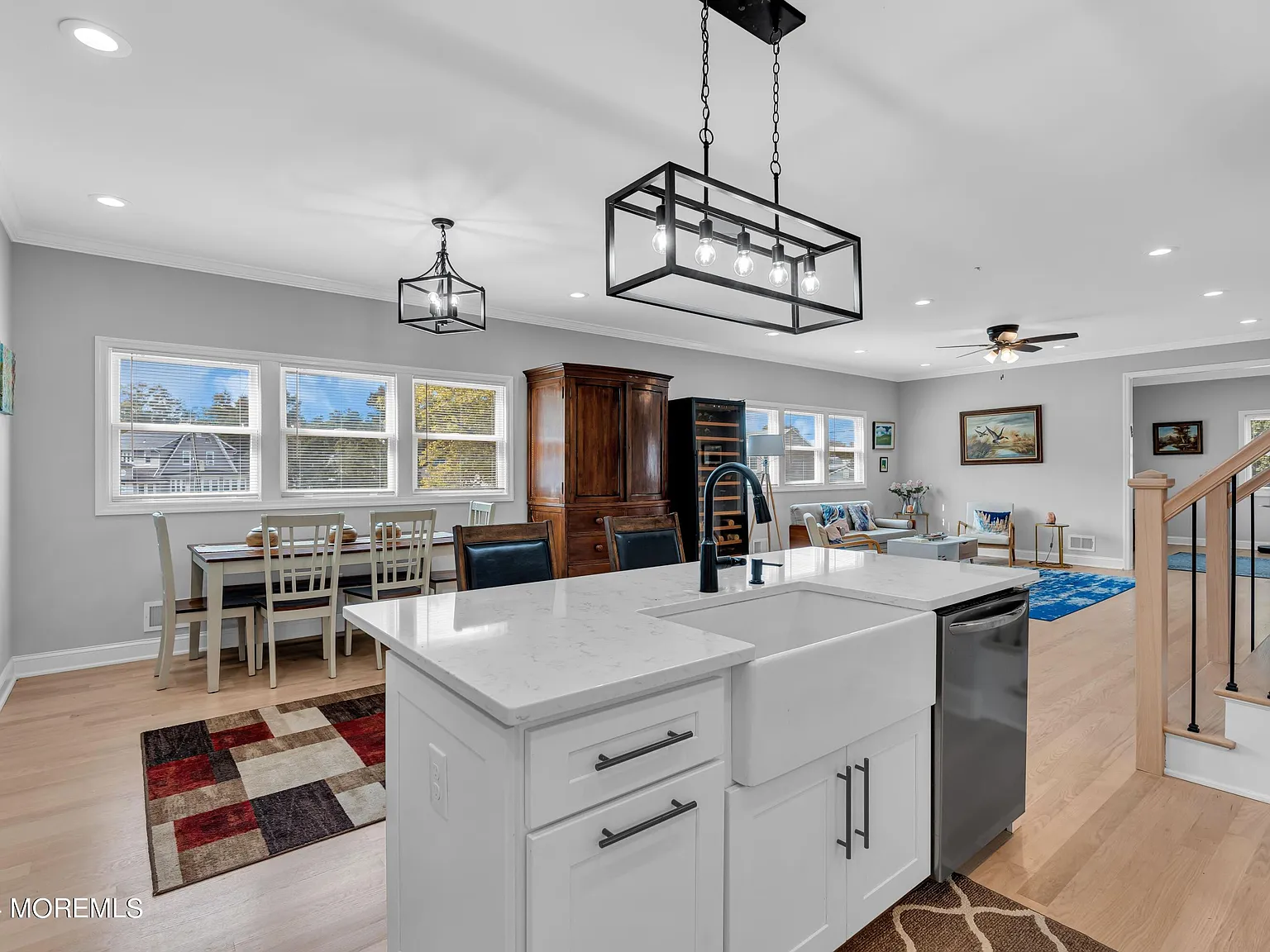 4 bed, 2.5 bath, 2754 sqft, $5,750 — Photo 3