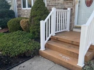 198 Belmont Ct E, North Tonawanda, NY