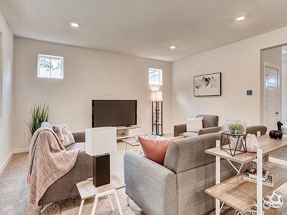4th image of 1261 Williams Place #19