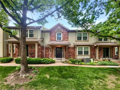 5315 N Kenrick Parke Dr, Saint Louis, MO, 63119