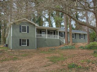 3203 Crossing Dr, Snellville, GA 30078