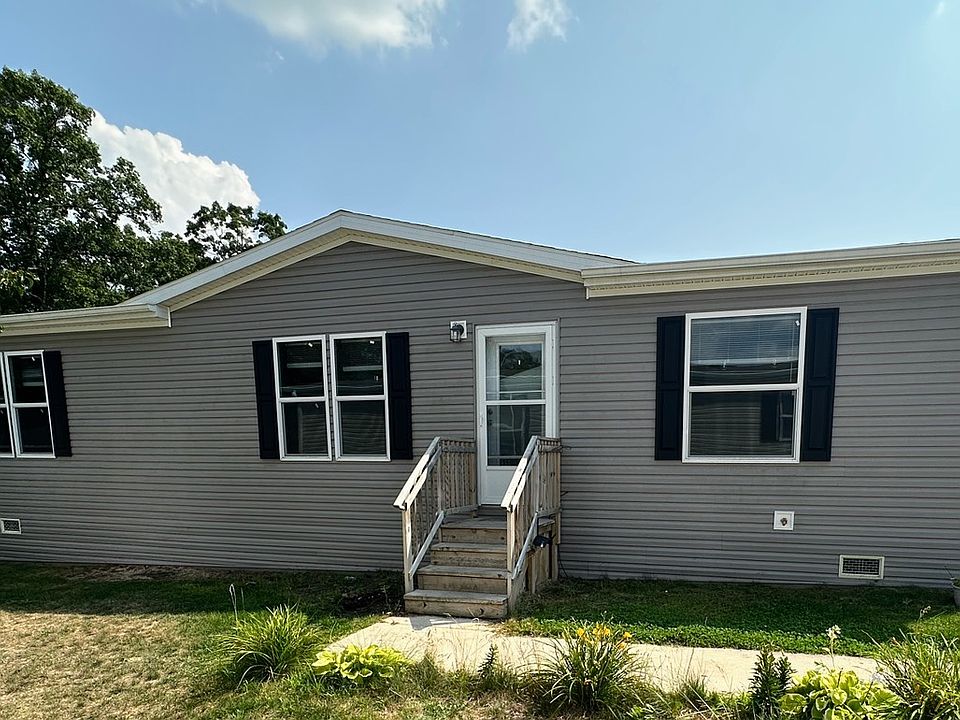 2nd image of 252 Macoun Ln #715