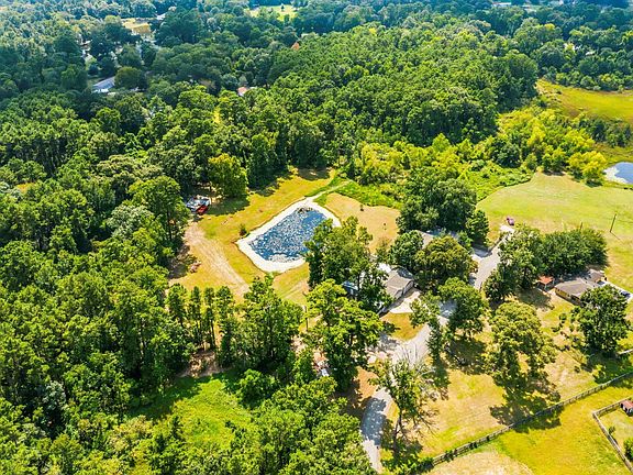 5th image of 14228 Carpenter Rd