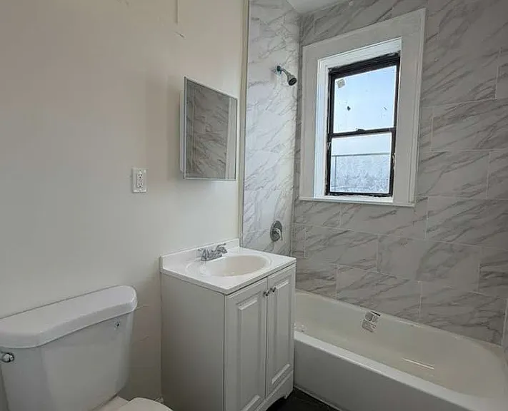 1002 S Orange Ave #2 — Photo 2