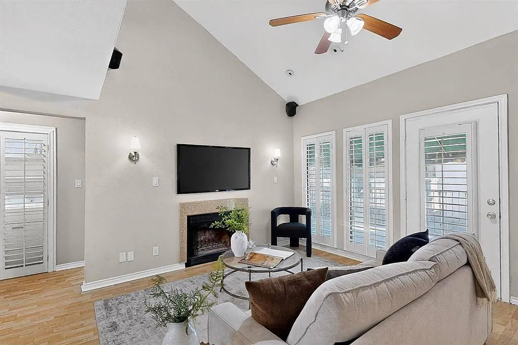 3105 San Jacinto St - 3105 San Jacinto #306 — Photo 4