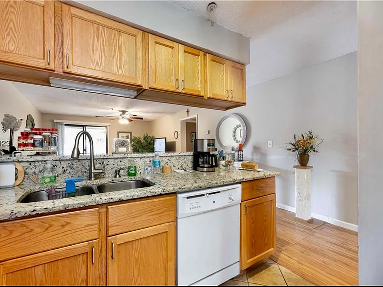 50 Yacht Cove Dr #230 — Photo 8