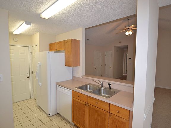5th image of 8730 Clifton Meadow Dr