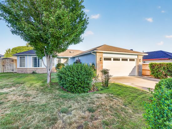 1764 Sandpiper Dr, Medford, OR 97501