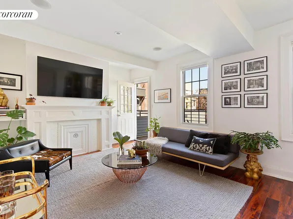 333 Gates Avenue image 13 of 22