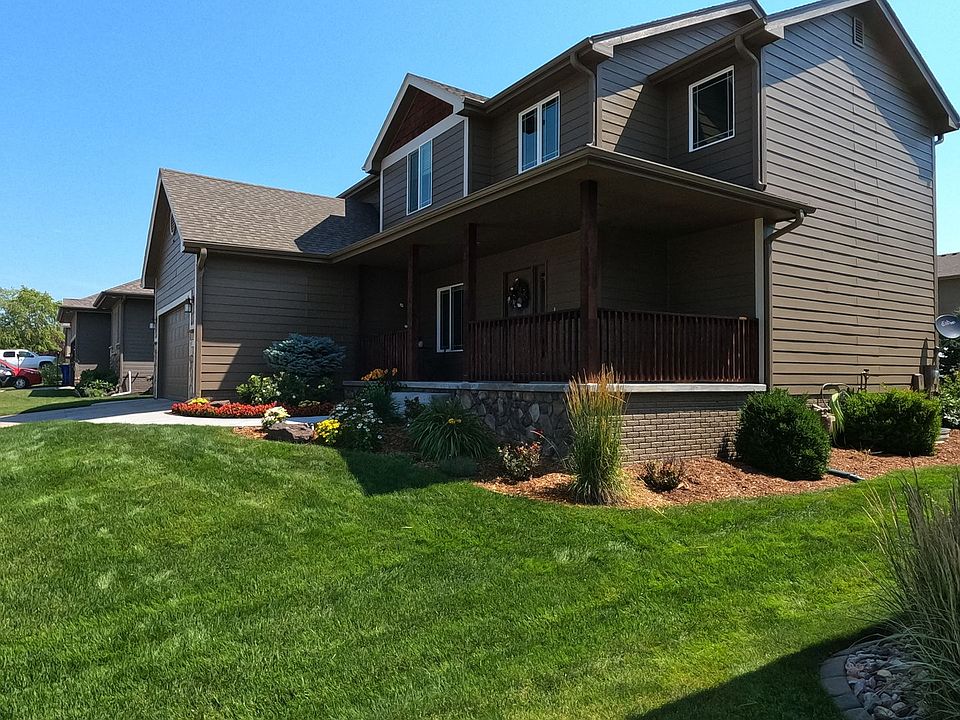 1st image of 8507 S 106th St