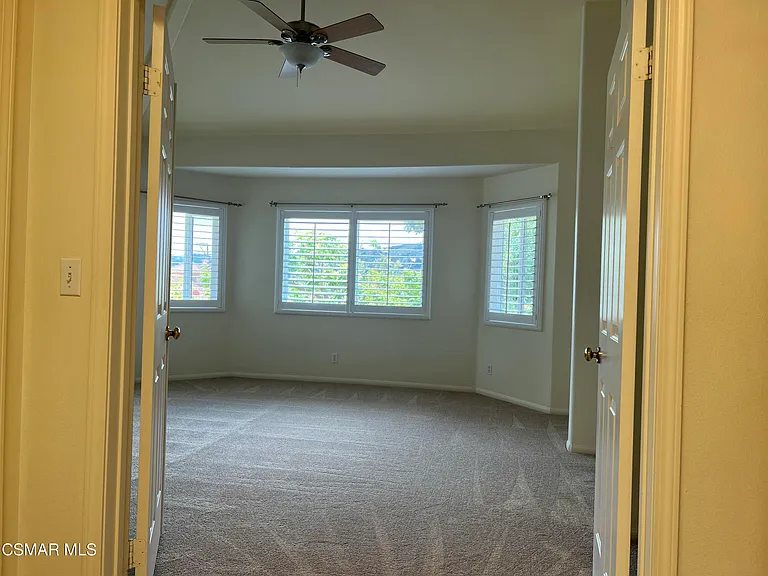 255 N Skyline Dr — Photo 11