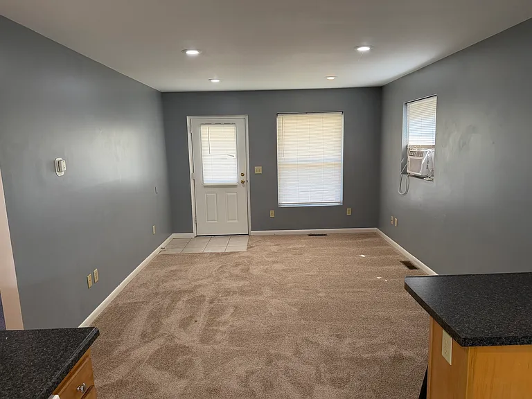 131 Plum St — Photo 2