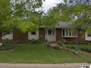 25 Oxford Dr, Lebanon, PA 17042