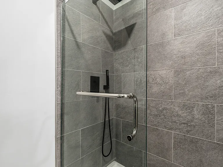 13 Kennedy St #205A — Photo 23