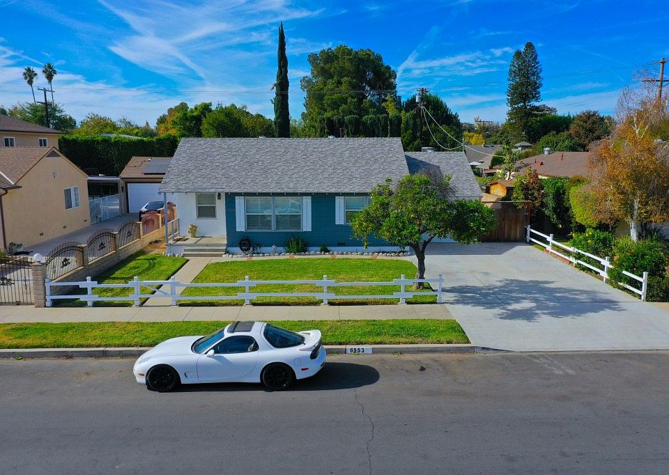 1st image of 6953 Encino Ave