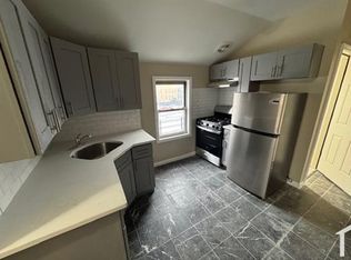 730 E 219th St FLOOR 3, Bronx, NY 10467