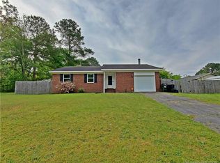 6434 Green Meadow Rd, Fayetteville, NC 28304