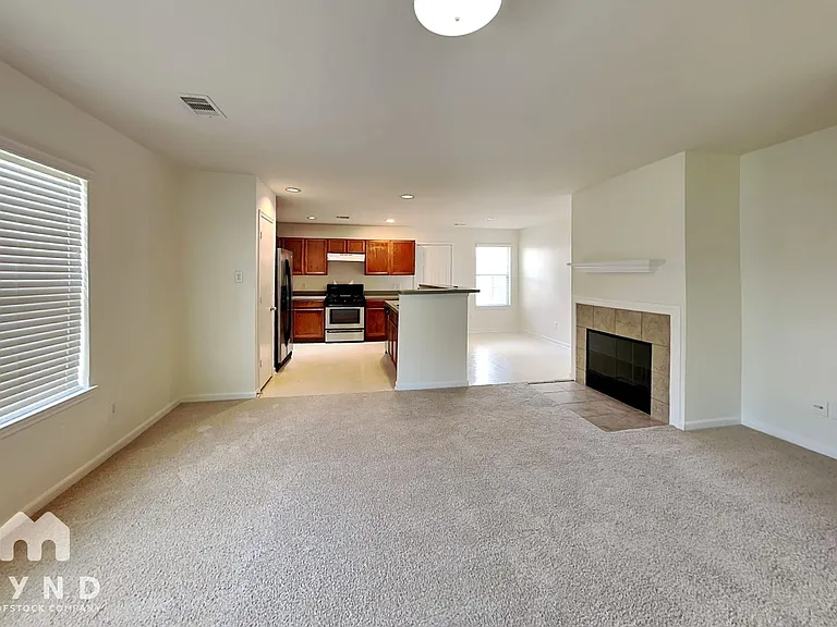 4103 Oakview Creek Ln — Photo 7