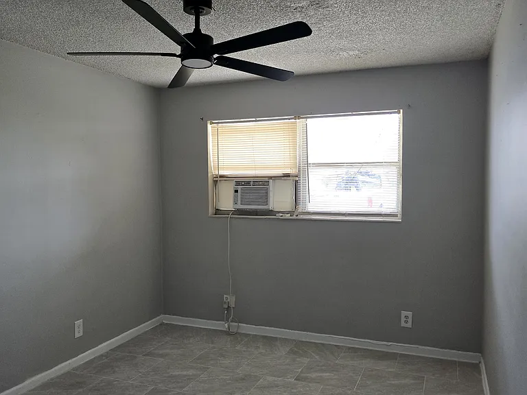 655 Silver Beach Rd #2 — Photo 7