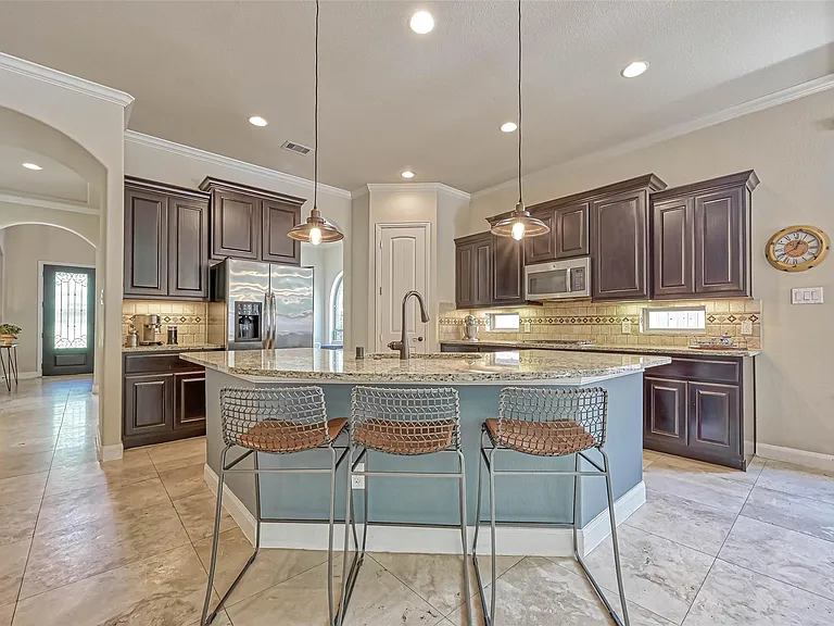 210 Hearthshire Cir — Photo 16