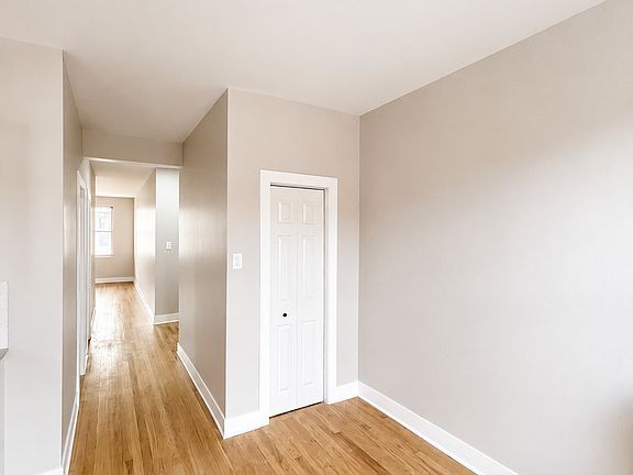 3rd image of 7516-24 N Seeley Ave #11591275