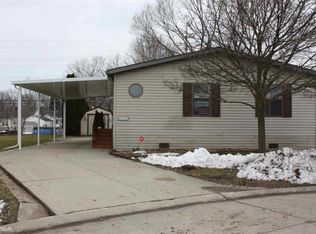 23242 Fountain Dr, Clinton Township, MI 48036