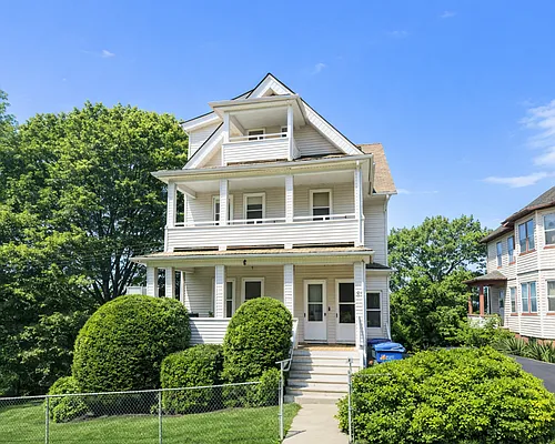 83 Pleasant St Photo 1