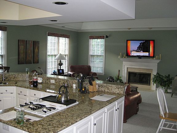 Kitchen/Family room