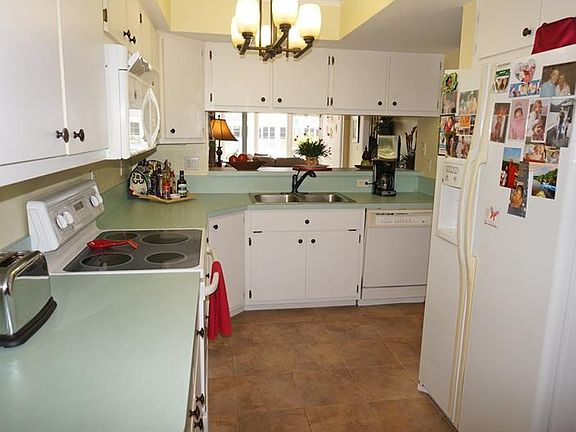 5th image of 11644 SW Egret Cir APT 1104