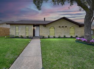 6122 Magnolia Ln, Rowlett, TX 75089