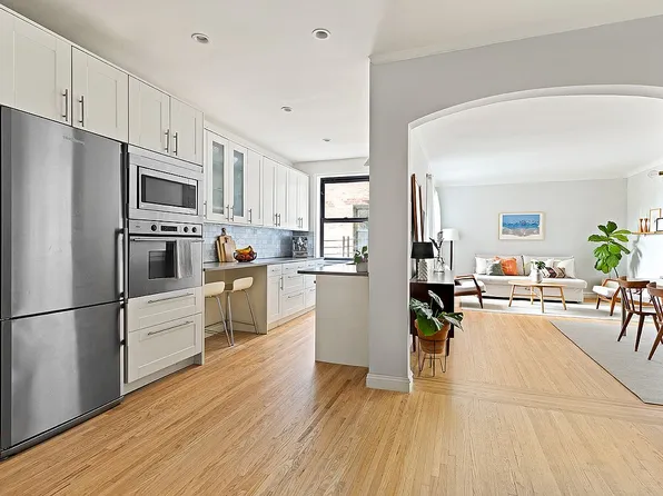811 Cortelyou Rd APT 3H, Brooklyn, NY 11218