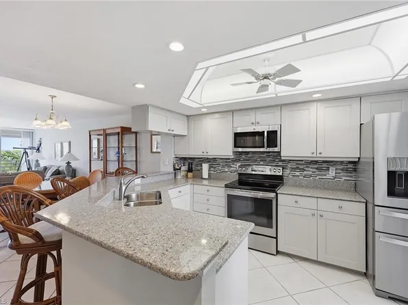 285 Naples Cove DR #1703, NAPLES, FL 34110