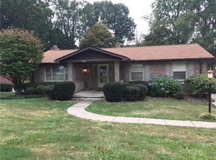 106 Black Friar Dr, Coraopolis, PA