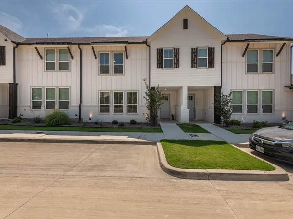 9612 Sullivan Ln, Fort Worth, TX 76179