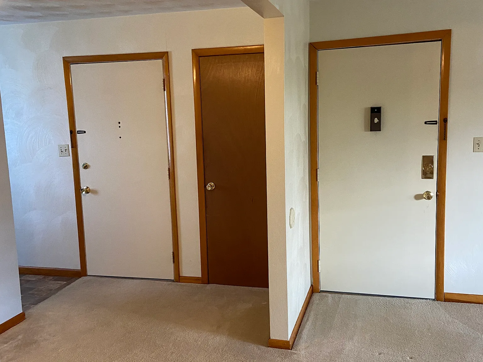 2 bed, 850 sqft, $635 — Photo 2