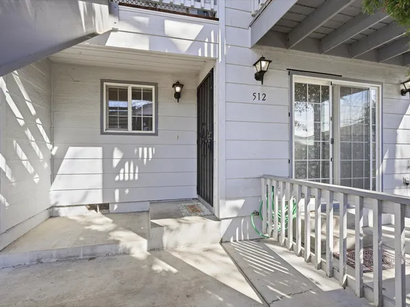 512 Village Dr, Central Pt, OR 97502