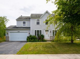 1605 Manhattan St, Bolingbrook, IL 60490