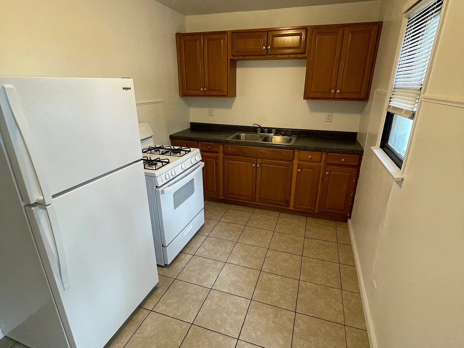 1 bed, 550 sqft, $750 — Photo 1