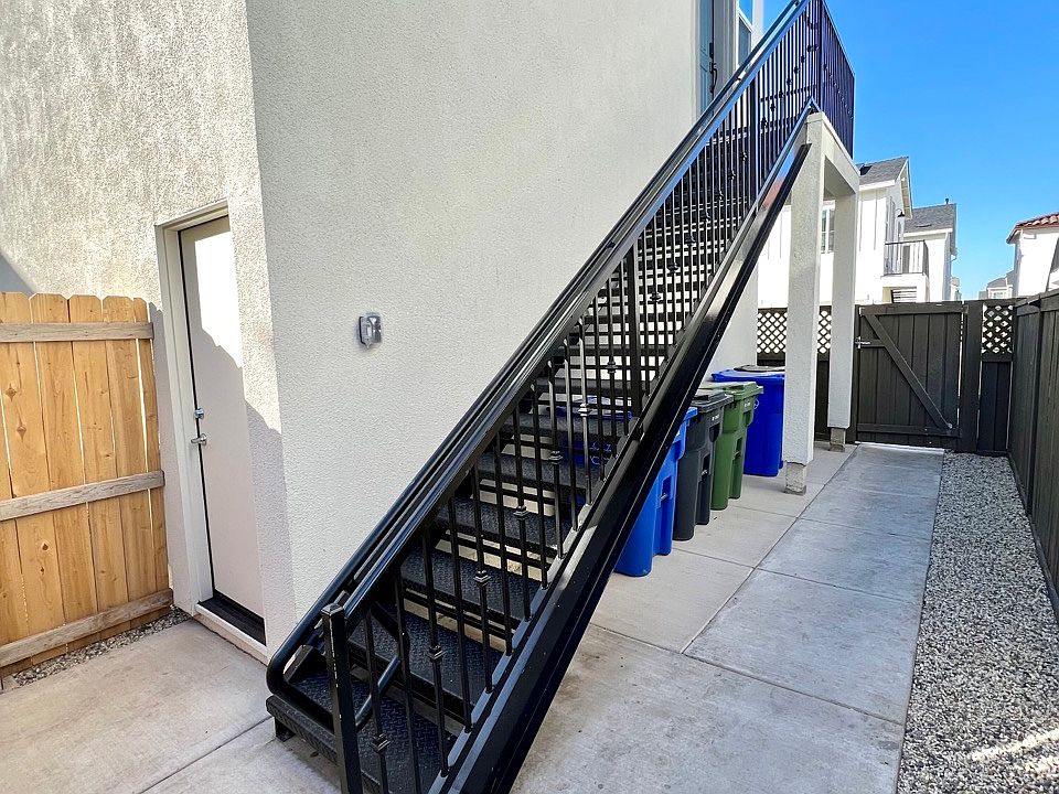 Private Walkway