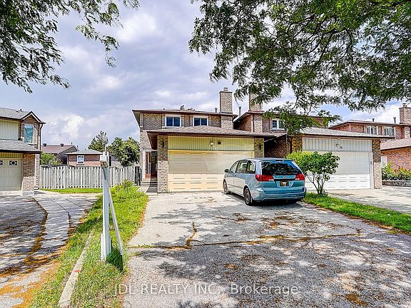3rd image of 54 Providence Cres