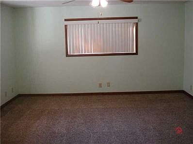 3rd image of 3602 Eisenhower Dr