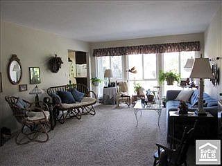 4th image of 2617 E Alki Pl