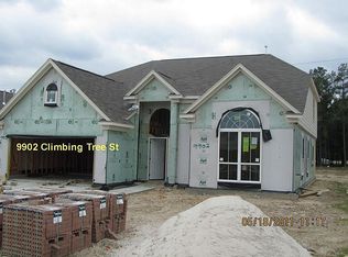 9902 Climbing Tree St, Conroe, TX 77385