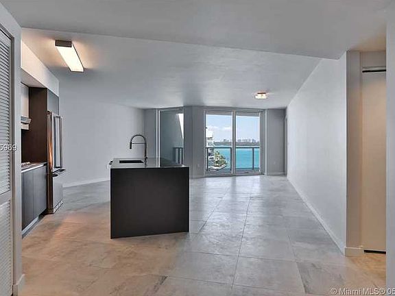 4th image of 9821 E Bay Harbor Dr APT 02