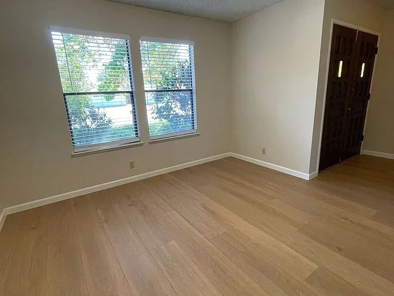 8421 Westwood Dr — Photo 4