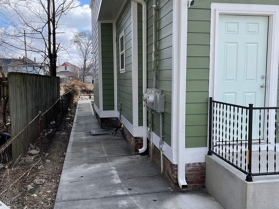 2nd image of 438 N Beville Ave #A
